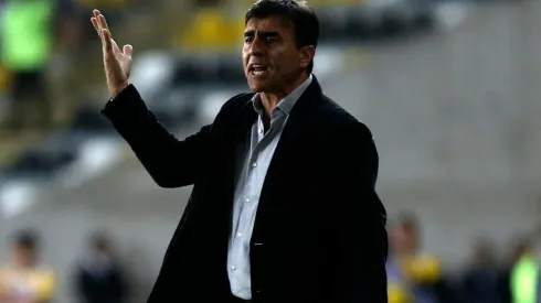 Gustavo Quinteros inició ganando ante Coquimbo su proceso en la UC.