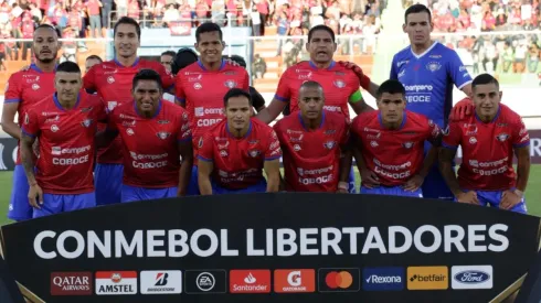 A los jugadores de Jorge Wilstermann todavía no le pagan los premios por clasificar a esta Libertadores 2020.