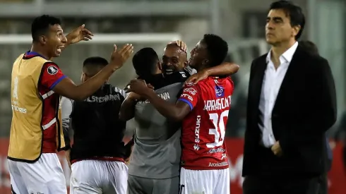 Gustavo Quinteros vivió su primer fracaso como entrenador de Colo Colo.