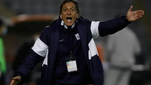 Mario Salas no logra levantar a Alianza Lima.