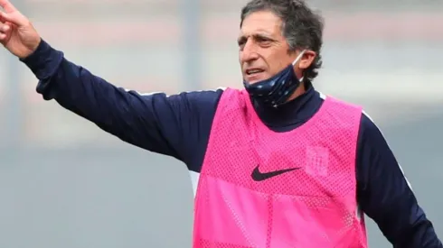 Mario Salas lleva cinco derrotas consecutivas con Alianza Lima.