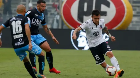 Colo Colo recibe a Deportes Iquique.