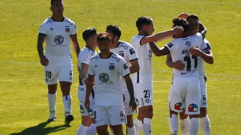 Blanco y Negro se abuena con Colo Colo