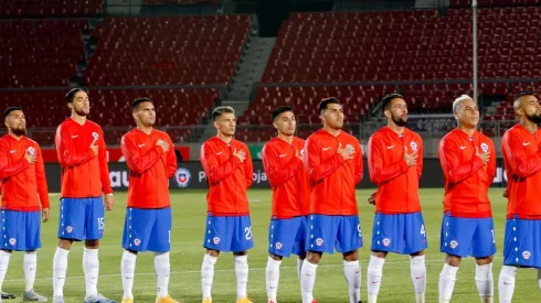 Chile tiene definida su formación para enfrentar a Perú