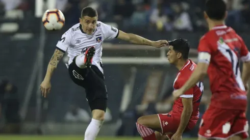 Colo Colo está obligado a vencer a Curicó para dejar el último puesto.