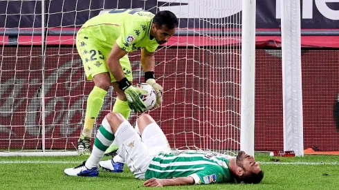 Claudio Bravo recibe cuatro goles en el Real Betis