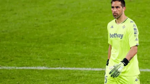 Claudio Bravo - Es baja | Foto: Getty