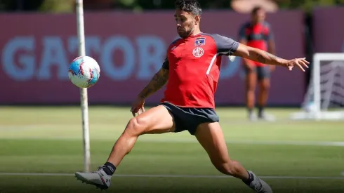 Jorge Valdivia puede debutar contra la UC