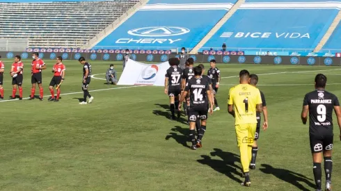 Colo Colo enfrenta a la UC en San Carlos de Apoquindo.