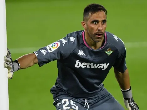 Claudio Bravo vuelve a ser citado en Real Betis