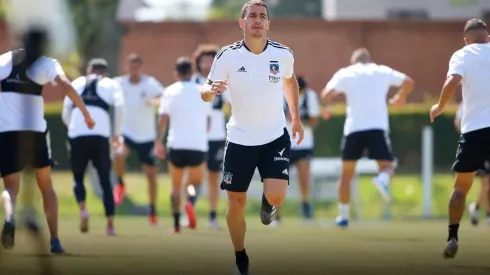 Carlos Carmona realiza un trabajo silencioso en el equipo de Quinteros | Foto: Sebastián Órdenes Colo Colo Oficial