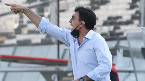 Gustavo Quinteros al mando de Colo Colo