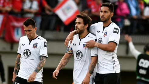 Comenzó la poda en Colo Colo y tres jugadores se despidieron a una fecha del final del torneo.