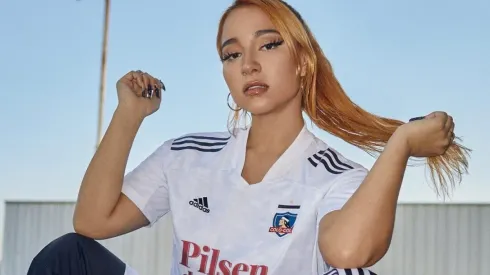 La cantante nacional arengó al Popular