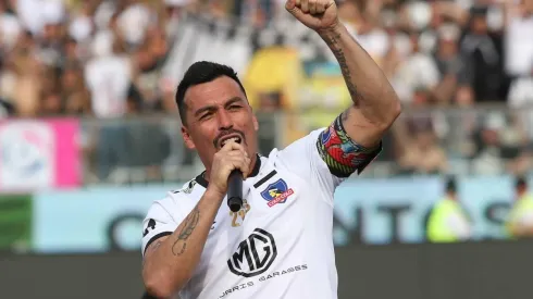 Esteban Paredes se va de Colo Colo sin ser el goleador histórico