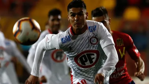 De momento el lateral sigue en Calera