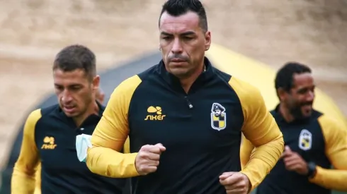 Esteban Paredes ya entrena en el cuadro pirata.
