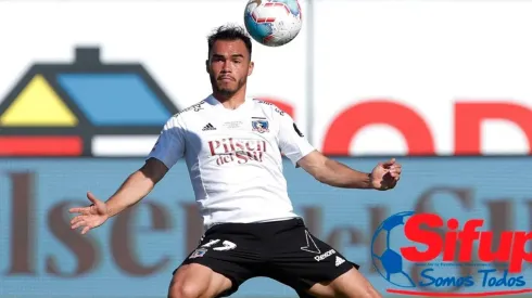 El plantel de Colo Colo apoya al Sifup | Foto: Agencia Uno adaptada