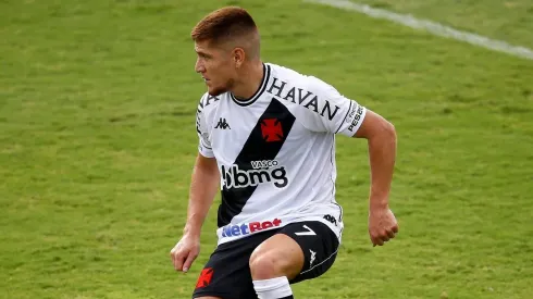 Leonardo Gil entrenó por primera vez con sus nuevos compañeros.