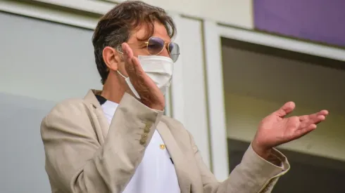 El puertomontino compró más acciones en Blanco y Negro