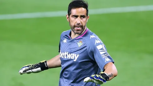 Bravo fue la figura del Betis en el líder de la liga española.