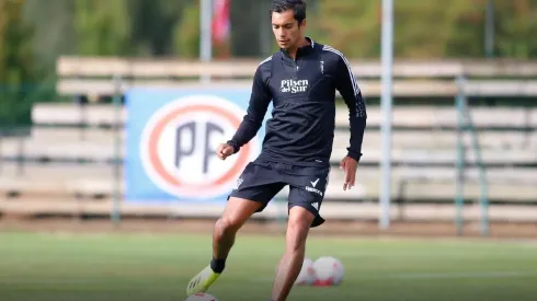 Carlo Villanueva aún no ha sido considerado en Colo Colo.