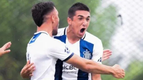 Favio Cabral tiene un acuerdo con Colo Colo, pero la U busca derrumbarlo.