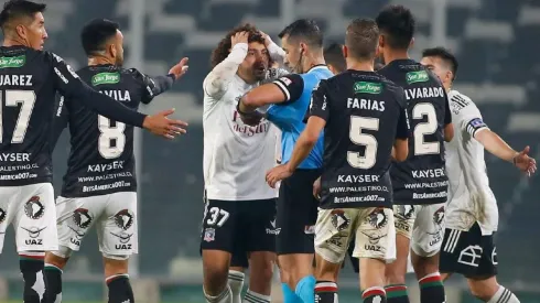 Fernando Vejar expulsó a Quinteros en el duelo ante Palestino.