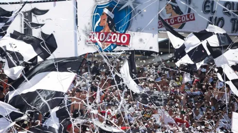 Los hinchas de Colo Colo anhelan su regreso al Estadio Monumental.