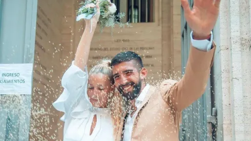 Amor sacó su lado más romántico para poder casarse.