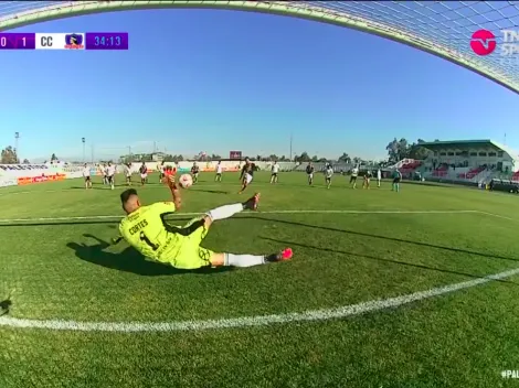 ¡Tapadón! Cortés salva a Colo Colo atajando un penal a Jiménez