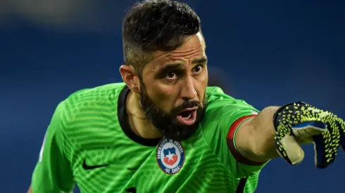 Claudio Bravo vive la recta final de su carrera.