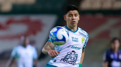 En Colo Colo buscan un refuerzo para completar el ataque de Gustavo Quinteros.