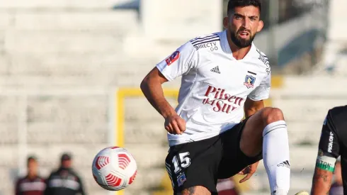 Emiliano Amor ha sido clave en el buen momento de la defensa de Colo Colo.