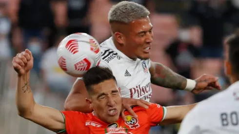 Javier Parraguez ocasionó el penal que pudo ser el 1-1 para Colo Colo.