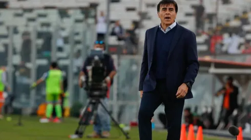 Gustavo Quinteros maneja alternativas ante Unión Española