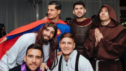 El plantel albo se lució en divertida fiesta de disfraces