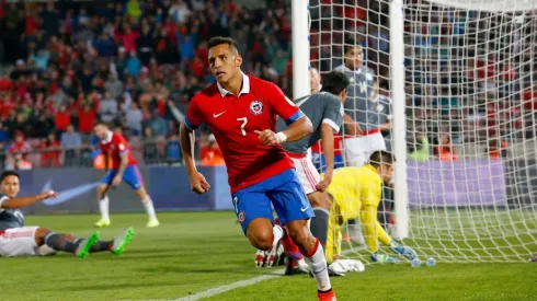 Alexis Sánchez liderará el ataque de la Roja ante los paraguayos.