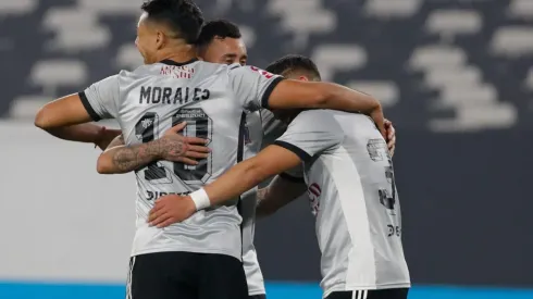 Colo Colo se mide ante Deportes La Serena en esta fecha 27 del Campeonato Nacional en el estadio La Portada.