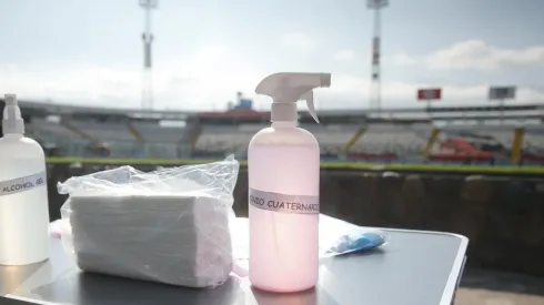 Seremi de Salud visita el estadio Monumental.