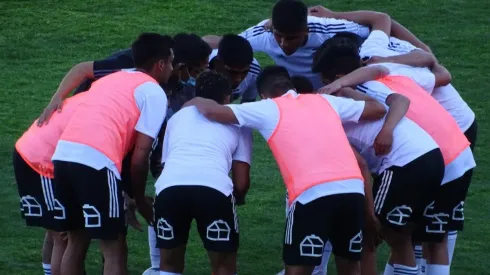 La indumentaria complica a los albos