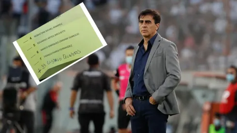 Un hincha decidió votar por Gustavo Quinteros en estas elecciones.