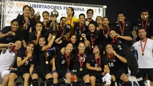 Un día como hoy, Colo Colo tocaba el cielo continental a nivel femenino