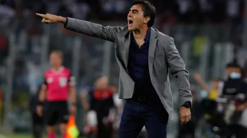 Quinteros es uno de los 3 DT's que se salvaron de la "guillotina"