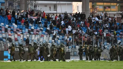 Barti le cayó con todo a los que destruyeron y lanzaron los asientos del Calvo y Bascuñán.