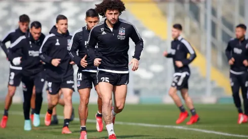 El Cacique se mueve para abrochar su primer refuerzo.