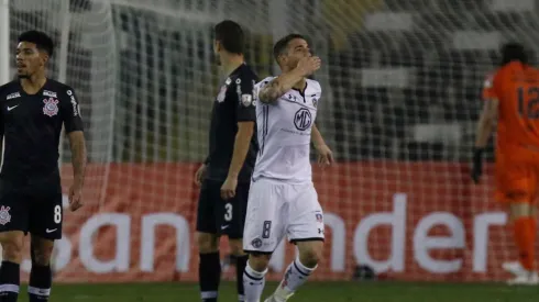 Carlos Carmona deja el fútbol a los 34 años.