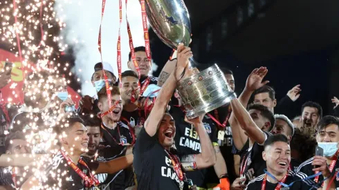 Gabriel Suazo ya levantó como capitán la Copa Chile 2021.