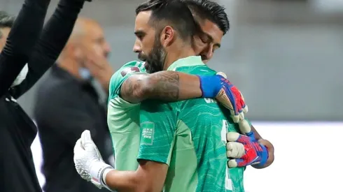 El golero de Colo Colo sustituyó a Claudio Bravo que salió con molestias