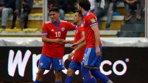 Con un golazo de tiro libre, el exdelantero de Colo Colo puso la apertura de la cuenta.
